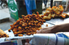 Newspaper for packaging food, banned:regulations